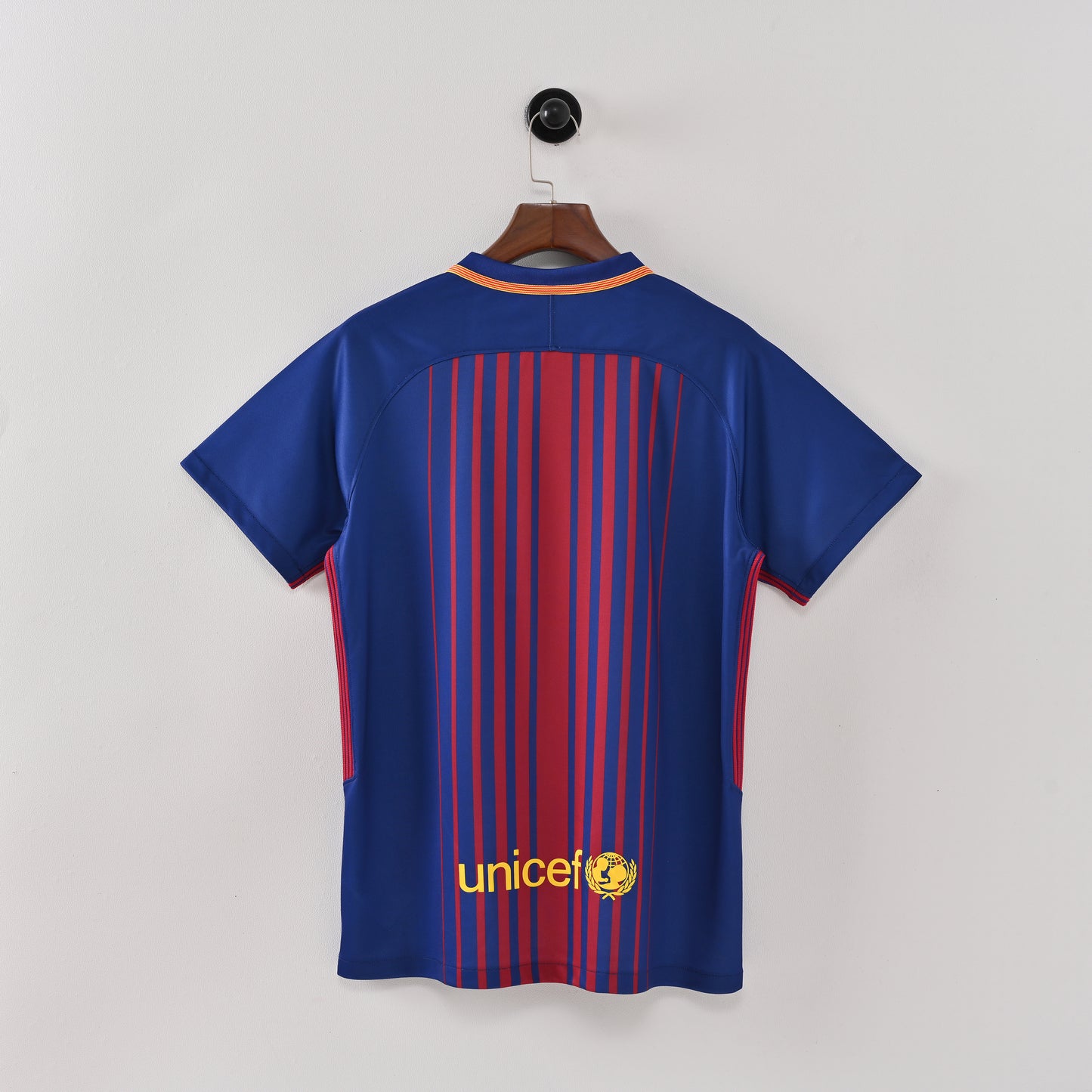 Maillot de foot rétro du Fc Barcelone 17/18