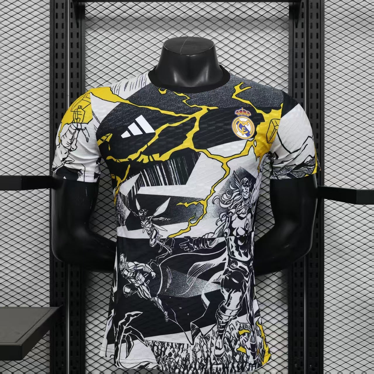 Maillot de foot Réal Madrid X Marvel Avengers 2025/26